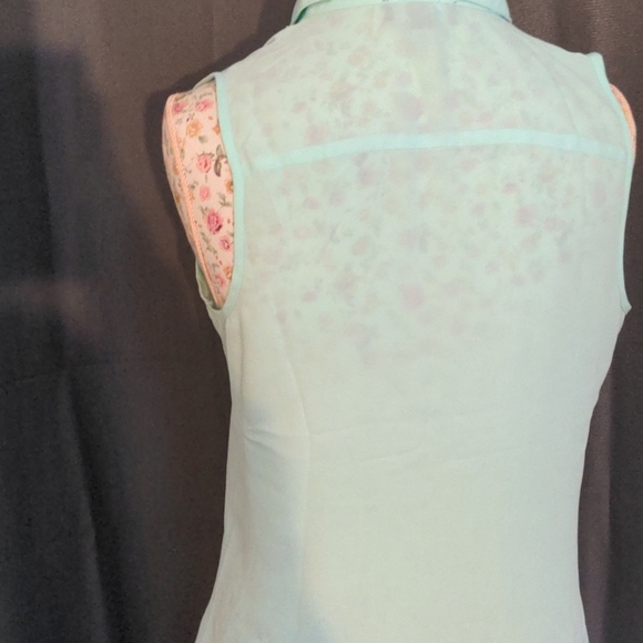 Aqua tunic button and braid design - Easter! - Picture 5 of 5